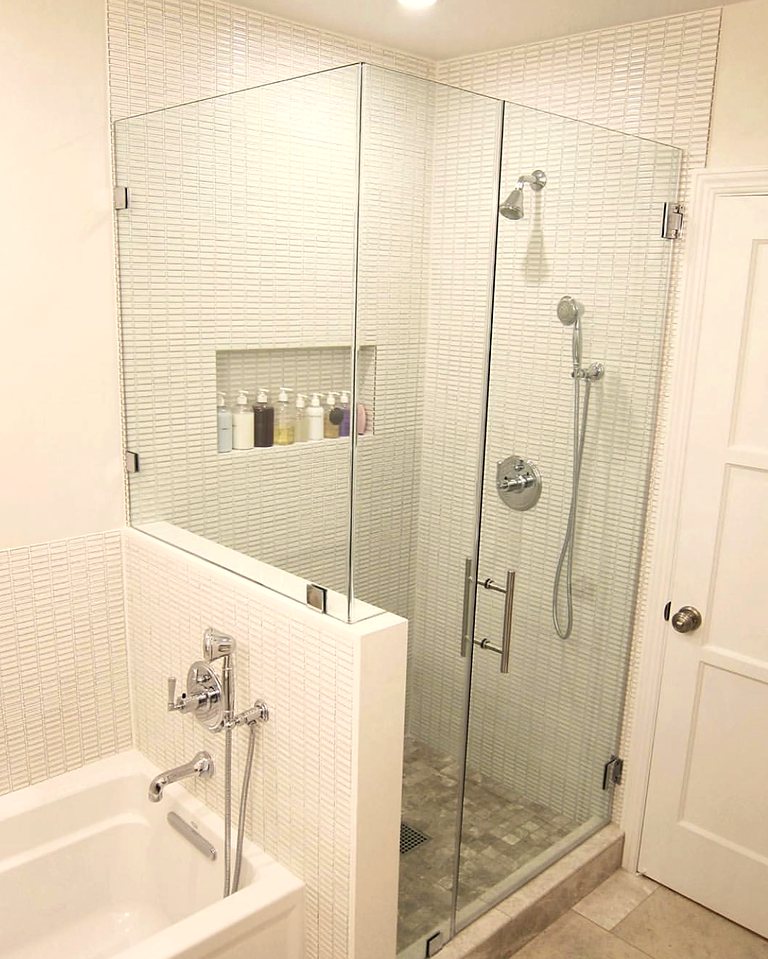 Frameless glass, linear mosaic