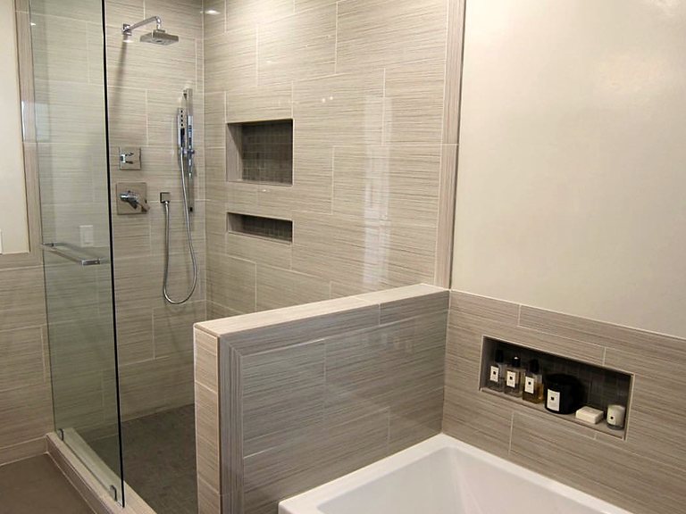 Linear tile, twin niches